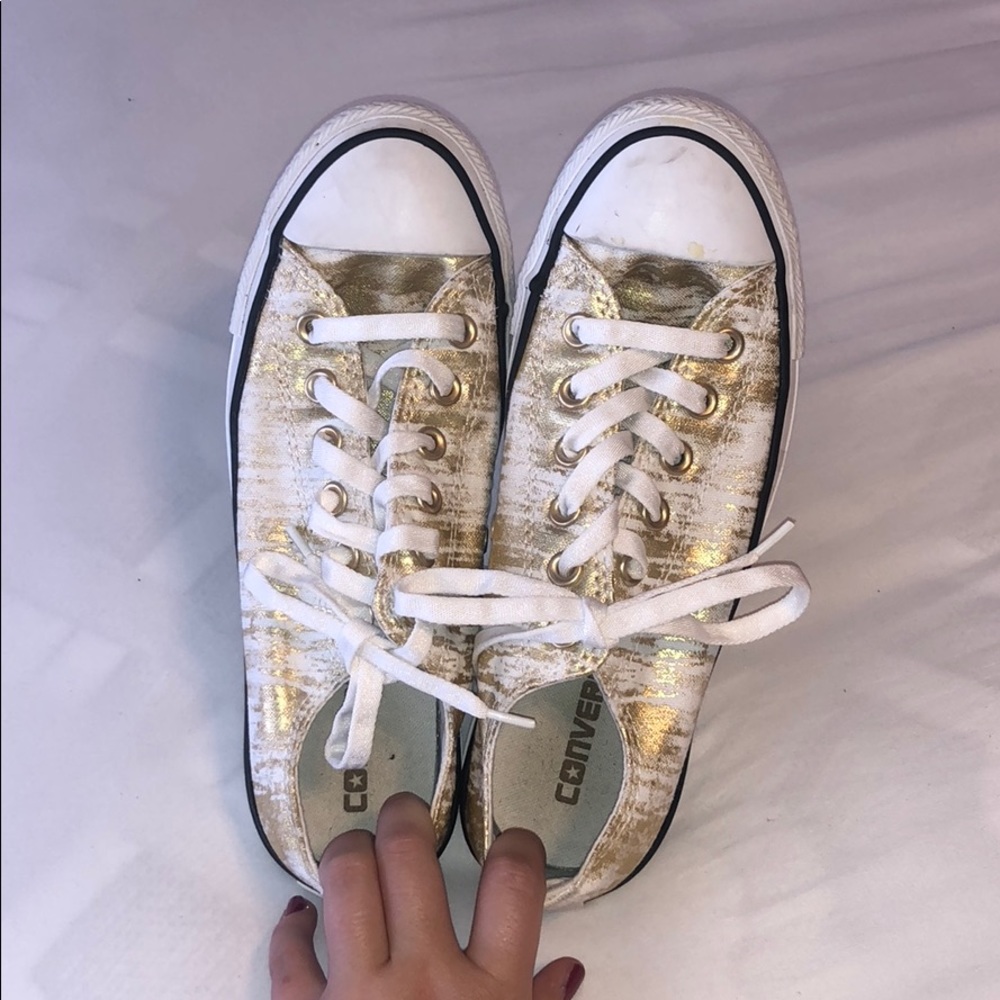 Gold Converse